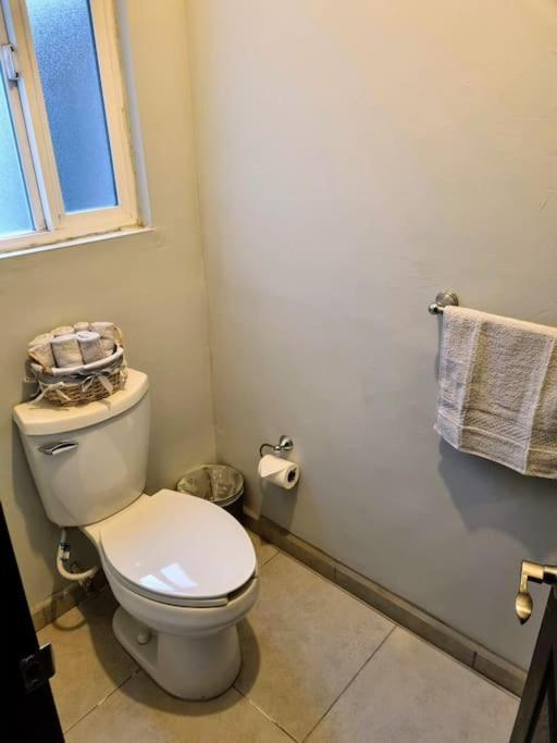 Clean&Equipped, 1-Floor 3-Bedroom Downtown House Ensenada Exterior photo